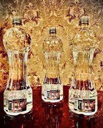 آب معدنی 300 سی سی با شرایط استثنائی